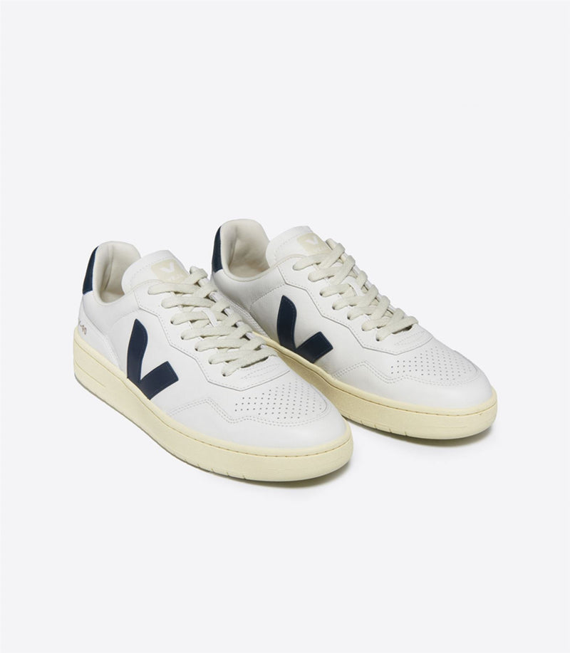 Veja V-90 Leder Damen Weiße Turnschuhe